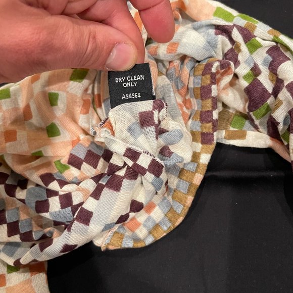 Infinity Patterned Scarf - Picture 4 of 4